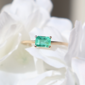 Anillo Vale de Esmeralda
