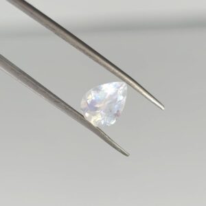 Moonstone Arcoíris corte Pera 1.30ct