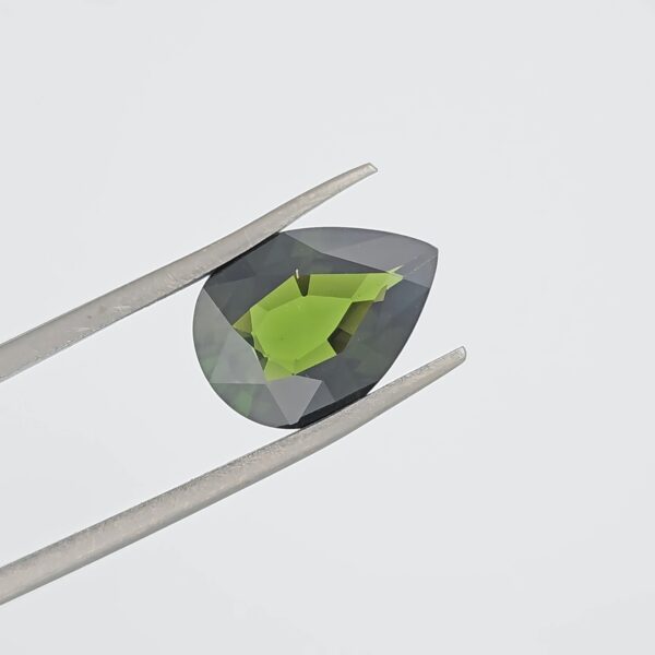 Turmalina Verde Pino corte Pera 1.91ct - Imagen 2