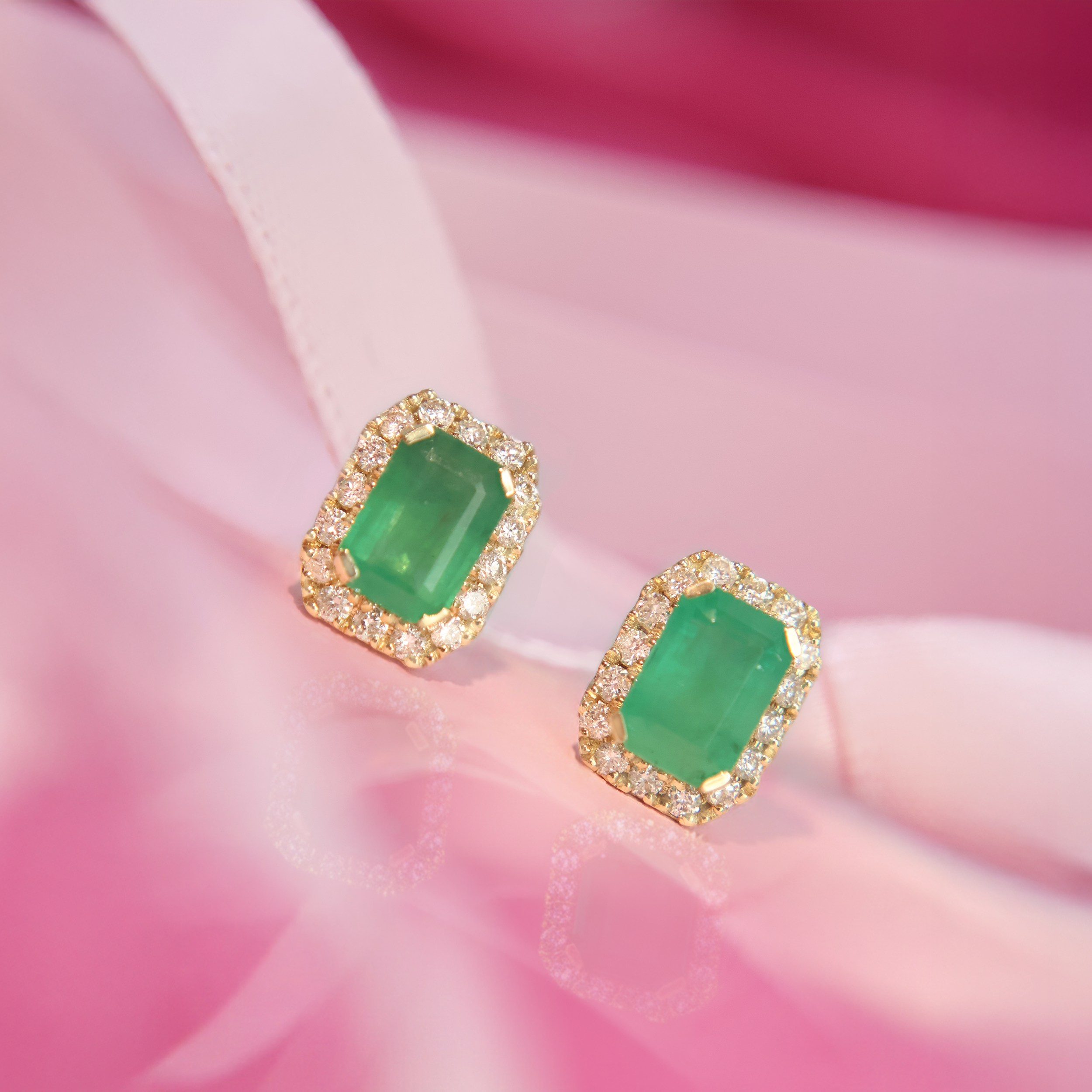 Aretes Leonor Esmeralda * Oro Amarillo 14k