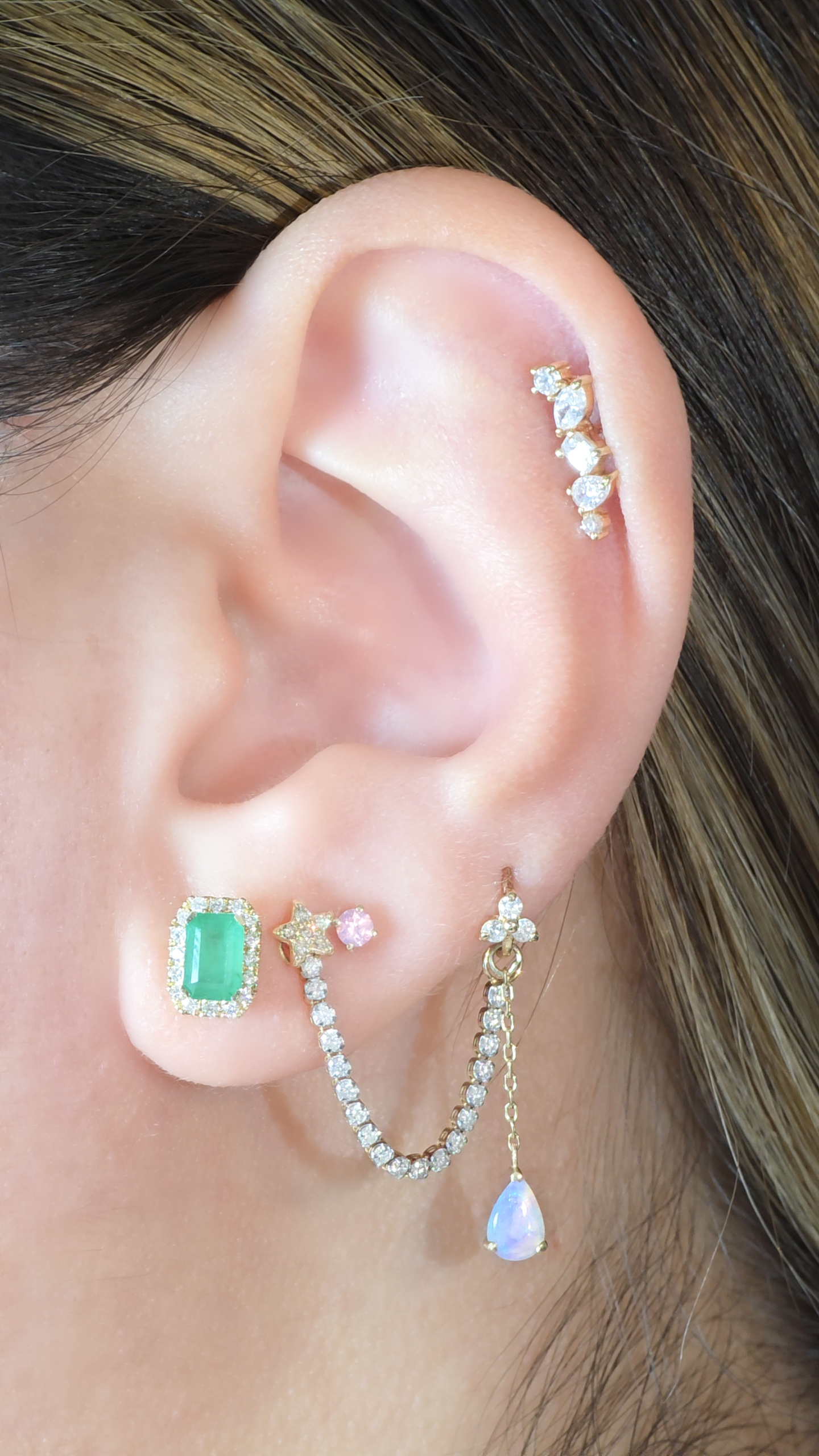 Aretes Leonor Esmeralda * Oro Amarillo 14k - Imagen 2