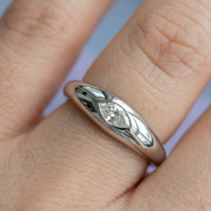 Anillo Very Lux de Circonia * Plata Talla 8.5