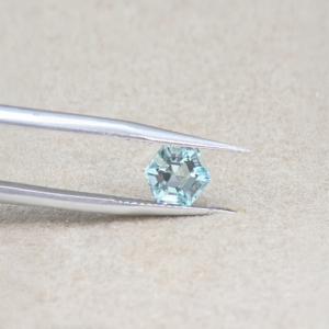 Berilo Verde corte Hexagonal 1.21ct