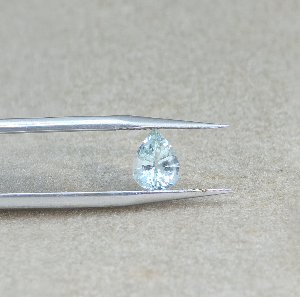 Berilo Verde corte Pera 0.95ct